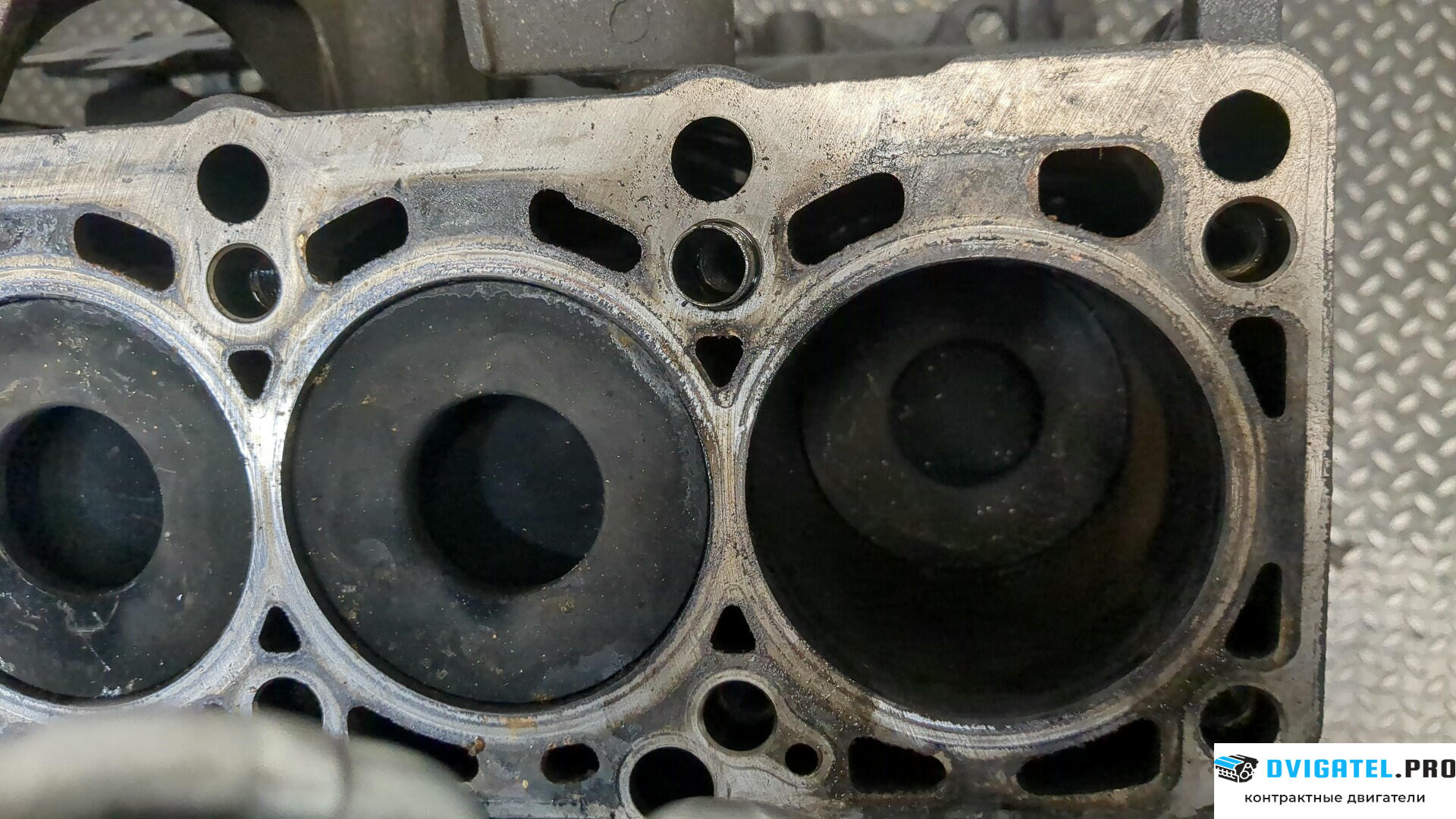 Шорт блок (Блок цилиндров) Audi A6 C6 2005 - 2011 BLB 2 л., Дизель, TDI, артикул 8641499