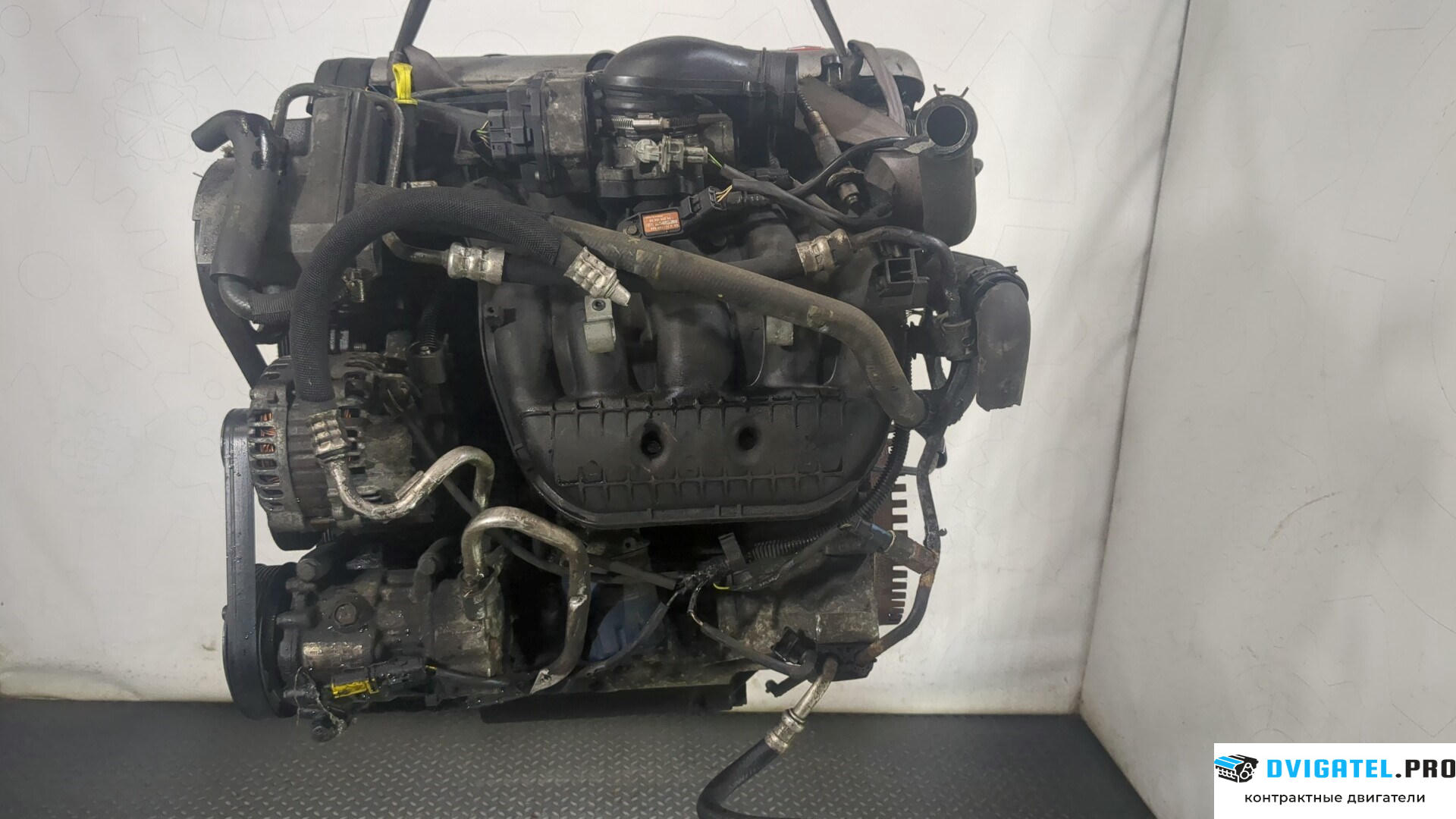 Двигатель Citroen Xsara-Picasso RFM, RFN 2 л., Бензин, Инжектор, артикул 8777746