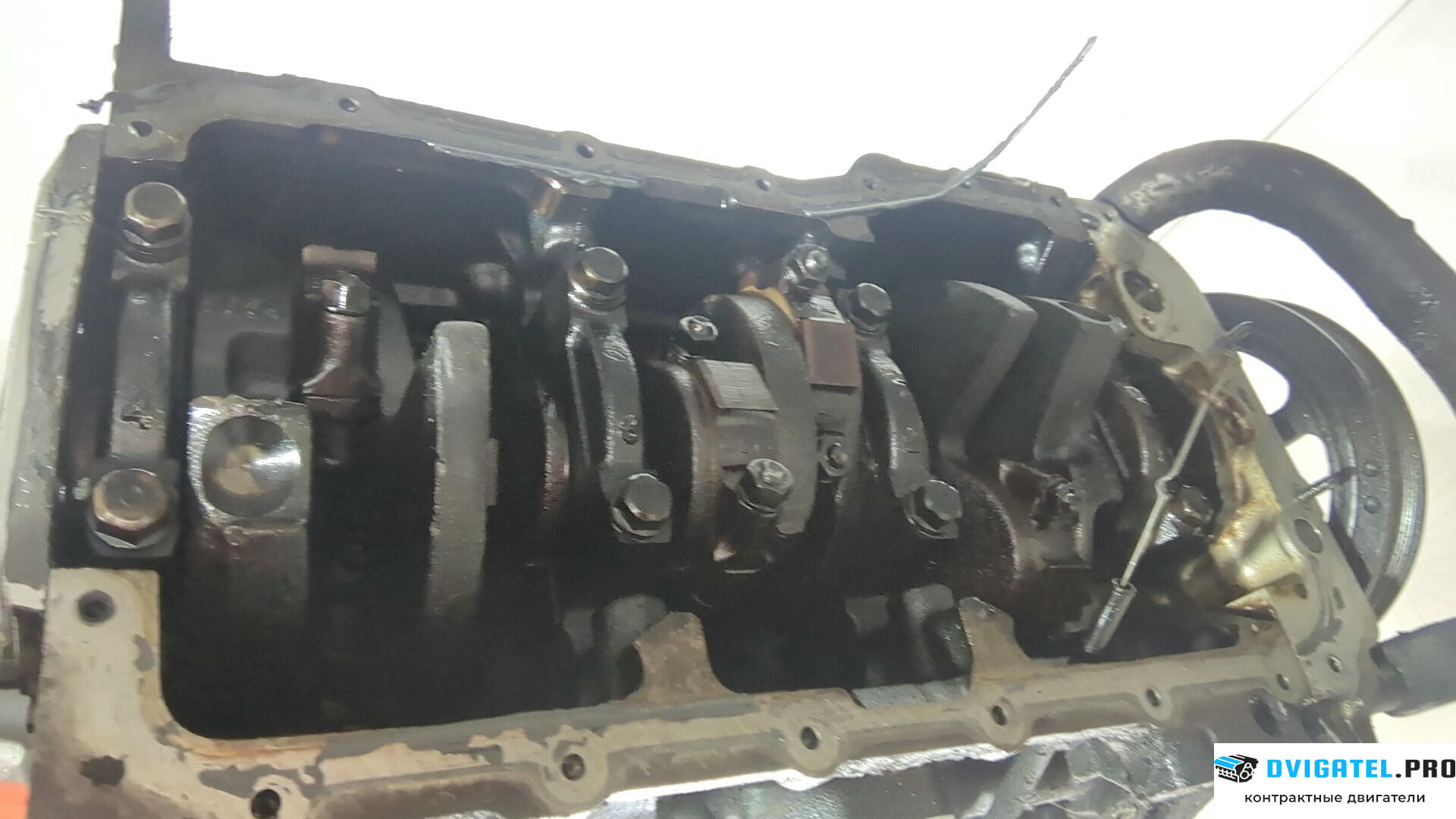 Шорт блок (Блок цилиндров) Chrysler Voyager 2001 - 2007 EGA 3.3 л., Бензин, Инжектор, артикул 9215225