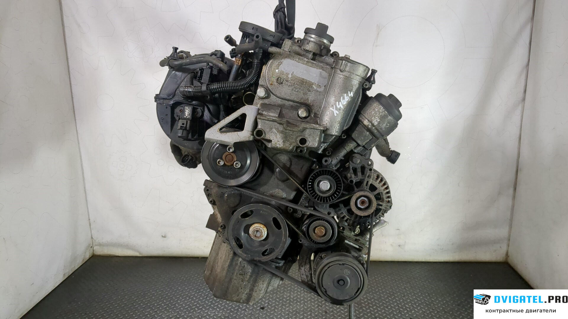 Двигатель Volkswagen Golf 5 2003 - 2009 BLF 1.6 л., Бензин, FSI, артикул 8887403