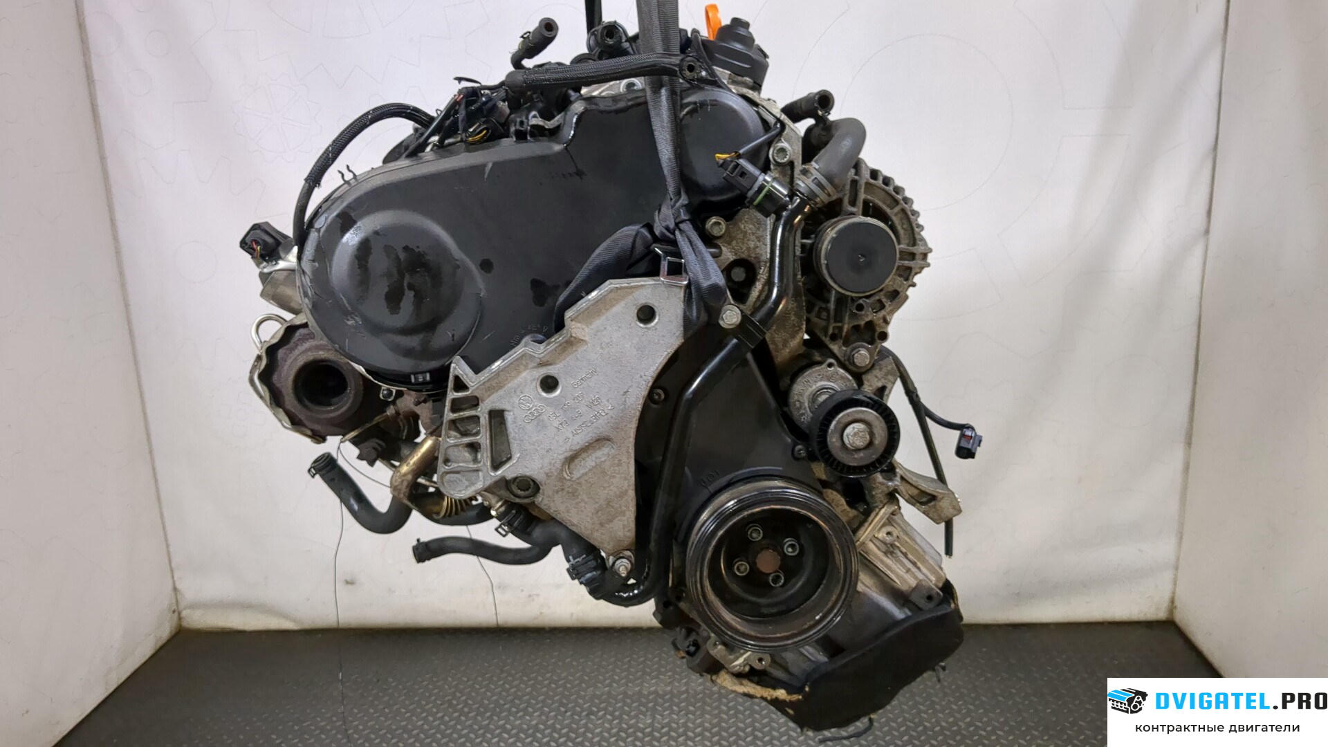 Двигатель Volkswagen Golf Plus CFHC 2 л., Дизель, TDI, артикул 9237097