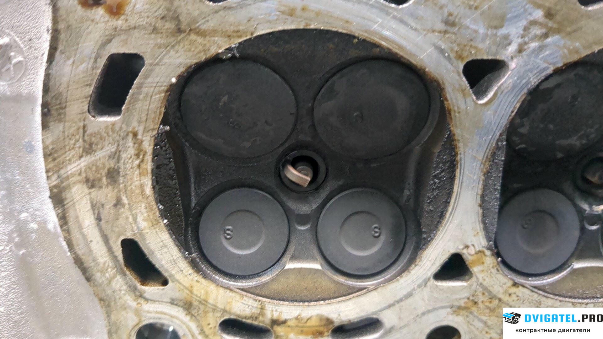 Головка блока цилиндров (ГБЦ) Toyota iQ 1KRFE 1 л., Бензин, Инжектор, артикул 8896561
