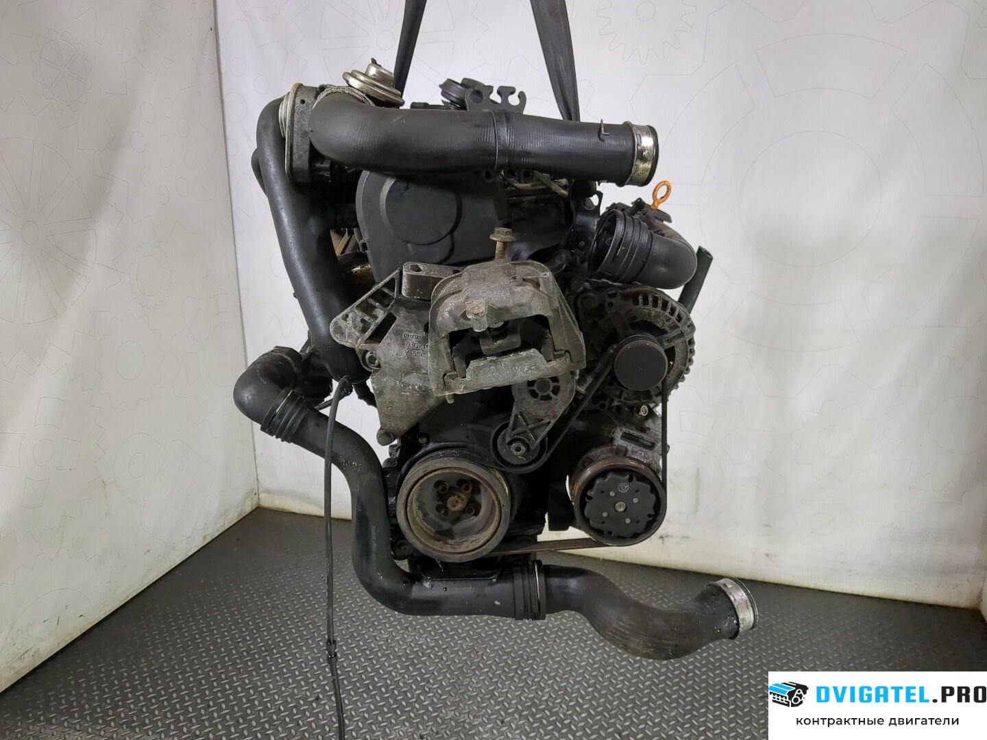 Двигатель Volkswagen Jetta 5 2004 - 2010 BXE 1.9 л., Дизель, TDI, артикул 8802973