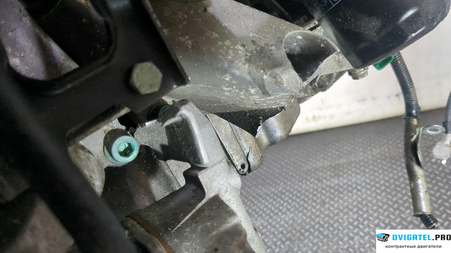 Двигатель Audi A4 B6 2000 - 2004 ALZ 1.6 л., Бензин, Инжектор, артикул 9022865
