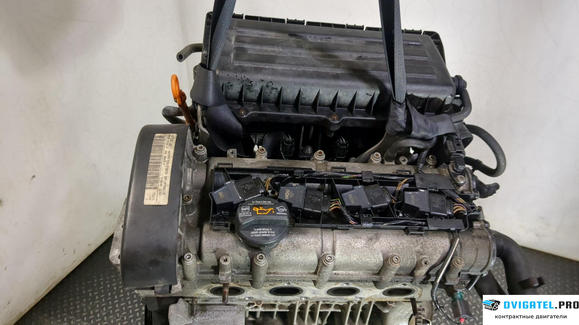 Двигатель Seat Ibiza 4 2008 - 2012 BXW 1.4 л., Бензин, Инжектор, артикул 9280925