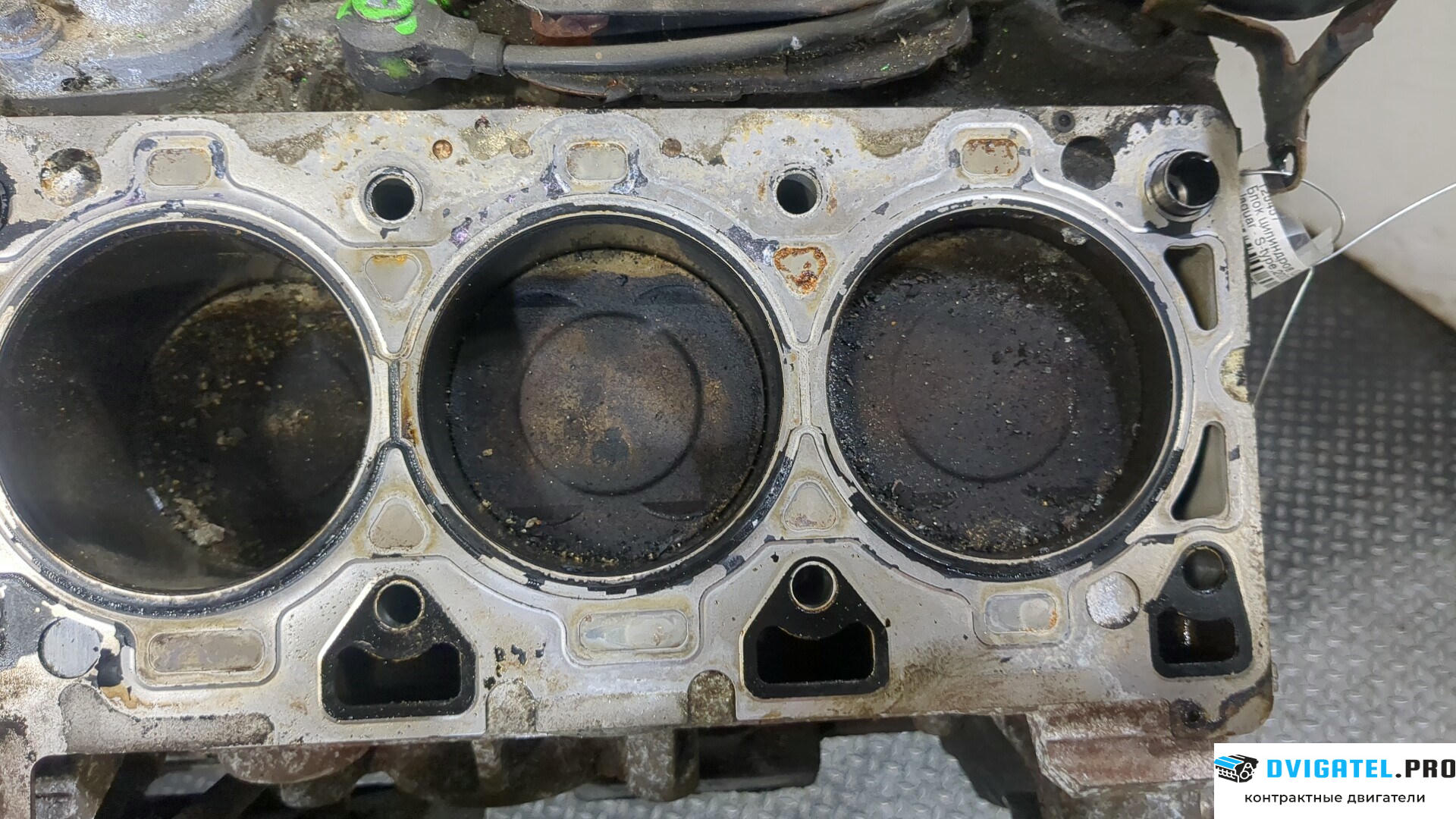 Шорт блок (Блок цилиндров) Jaguar S-type FCFB 3 л., Бензин, Инжектор, артикул 8953395