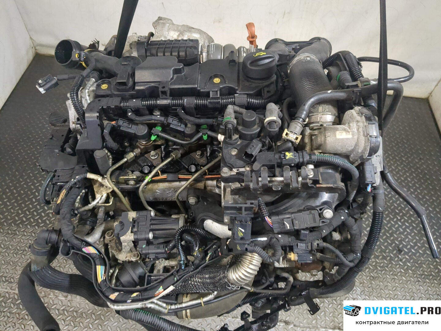 Двигатель Citroen C4 Picasso 2006 - 2013 9HR 1.6 л., Дизель, HDI, артикул 8396351